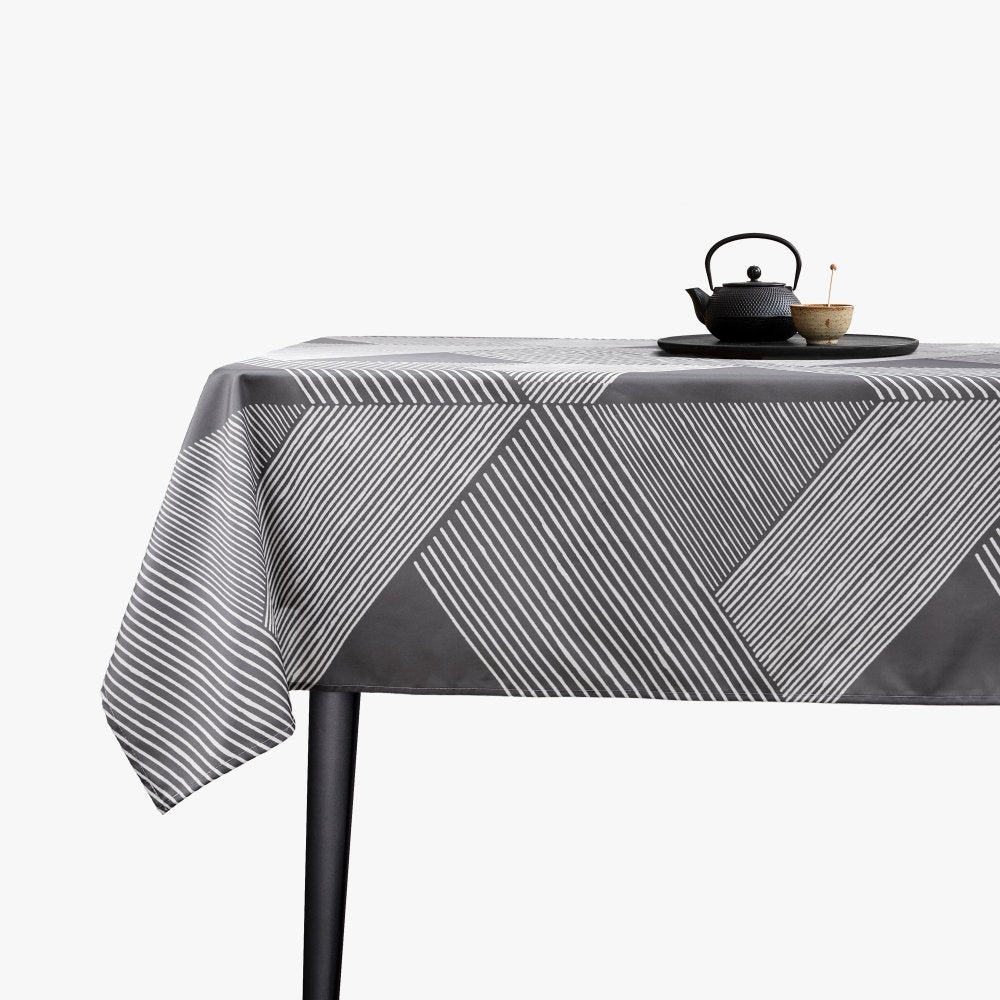 Classic Pleat Waterproof Tablecloth - Deconovo US