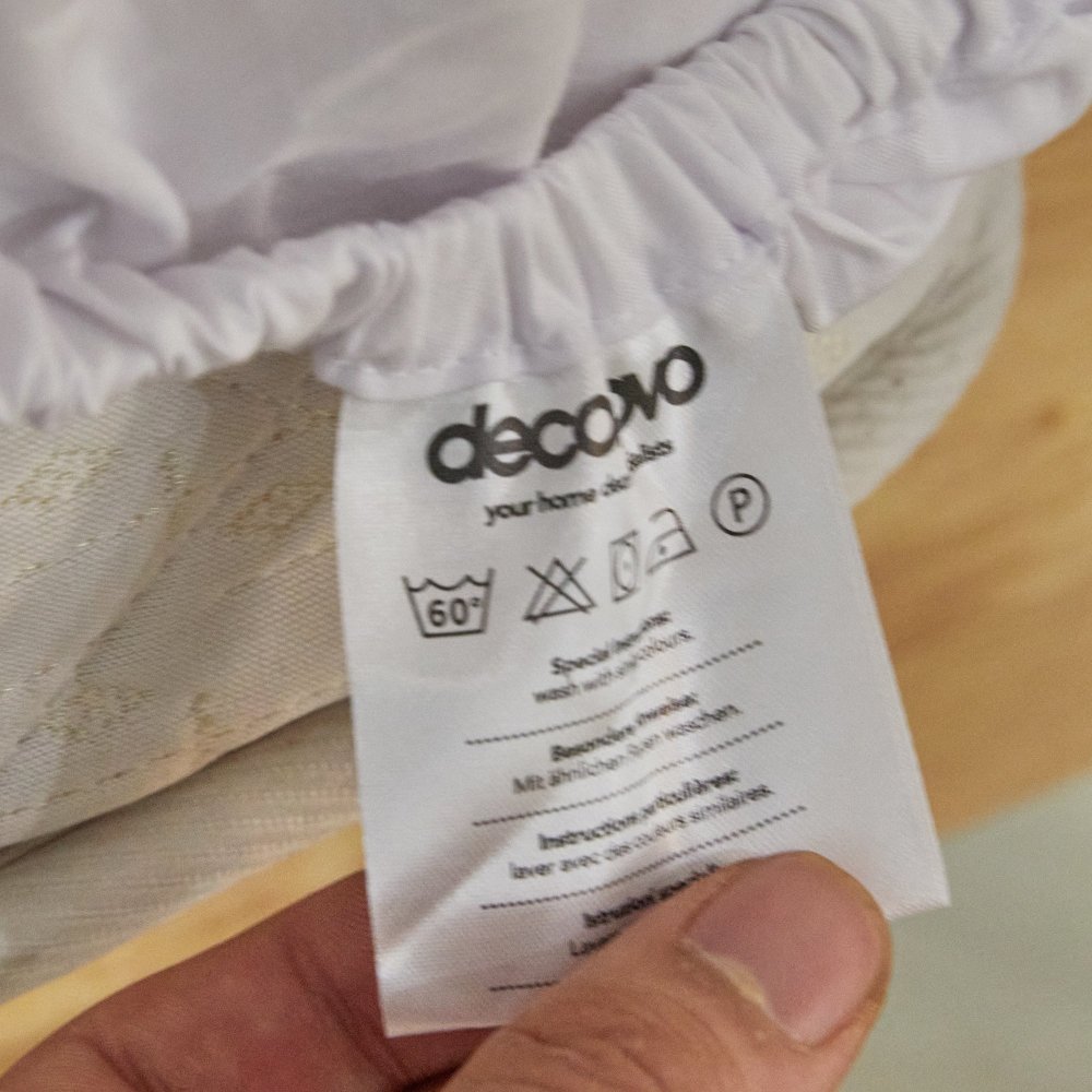 Deconovo Mattress Protector: All-in-One Fitted Sheet with Waterproof, Moisture-Proof, Breathable, Anti-Allergic, Insect-Proof, and Mite-Proof Features - Deconovo US